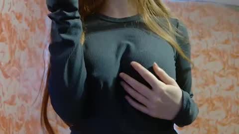 Erika online show from 02/02/26, 07:34