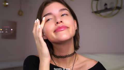 Alex online show from 11/03/25, 01:08