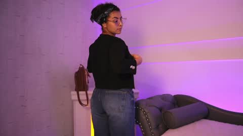  Transmission schedule Monday - Friday 715 am to 200 pm time Colombia  online show from 01/22/25, 12:17