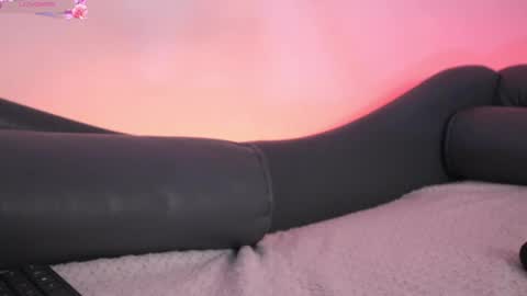  Transmission schedule Monday - Friday 715 am to 200 pm time Colombia  online show from 03/06/25, 03:24