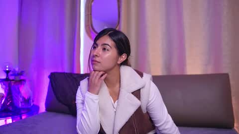  Transmission schedule Monday - Friday 715 am to 200 pm time Colombia  online show from 10/20/25, 02:28