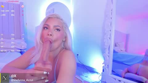 shelynna_azzul online show from 10/20/25, 08:53