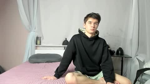 Max online show from 01/18/26, 07:06