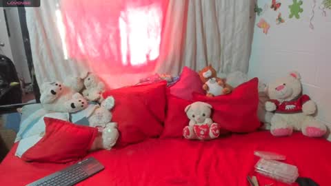  Maria Saenz online show from 01/08/25, 06:52