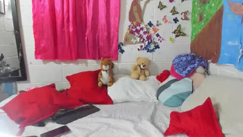  Maria Saenz online show from 12/02/25, 11:11