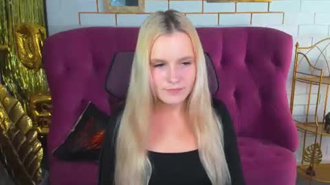 Snapshot of sherributlers chatting on 07/11/26, 05:10 Sweet Sherri online show from 07/11/26, 05:10