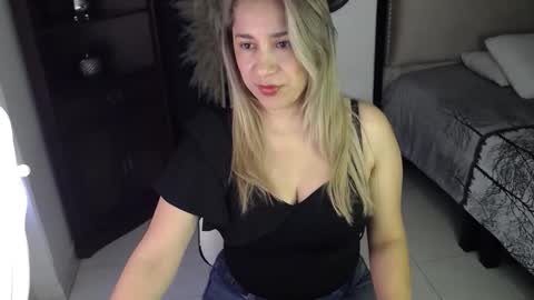 sheryl_jones online show from 11/10/25, 12:04