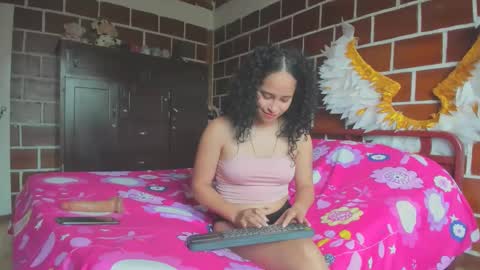 Snapshot of sheryl_perverse21 chatting on 02/18/26, 03:30 Sheryl online show from 02/18/26, 03:30