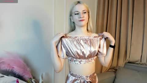 Sara online show from 05/01/26, 07:18
