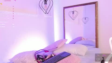 Snapshot of sherylrose1 chatting on 03/05/25, 03:29 Sheryl Rose  online show from 03/05/25, 03:29