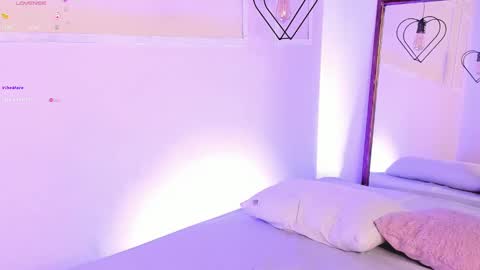 Snapshot of sherylrose1 chatting on 03/11/25, 12:00 Sheryl Rose  online show from 03/11/25, 12:00