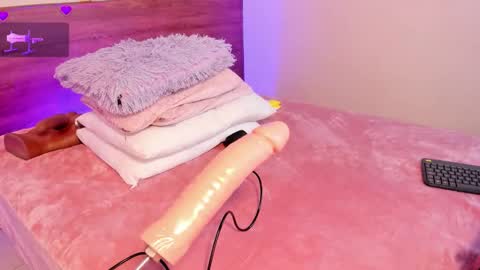 Snapshot of sherylrose1 chatting on 09/12/25, 10:54 Sheryl Rose  online show from 09/12/25, 10:54