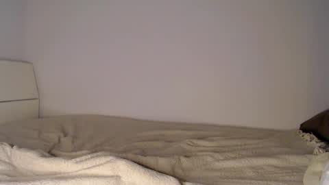 Peach  online show from 04/24/26, 08:55