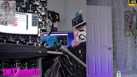 Gina online show from 11/25/25, 02:39