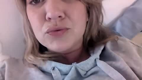 sheseemsinnocent online show from 01/02/25, 07:40