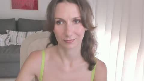 shesleepsnaked online show from 10/10/25, 03:44