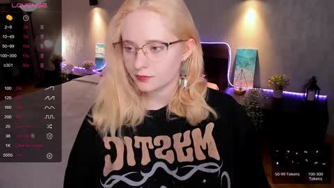 Hello guys my name is Aemilia online show from 02/04/25, 09:17