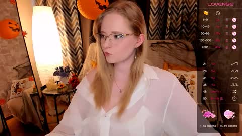 Hello guys my name is Aemilia online show from 10/21/25, 08:15