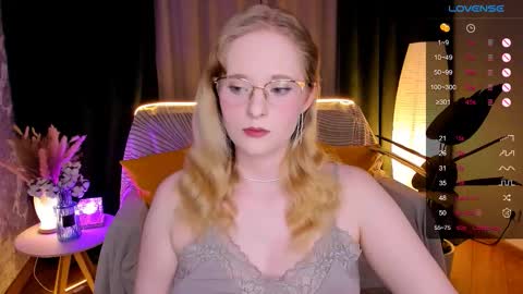 Hello guys my name is Aemilia online show from 01/13/26, 02:17