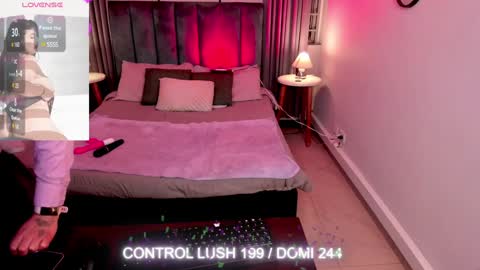 Sheyla online show from 12/18/24, 04:31