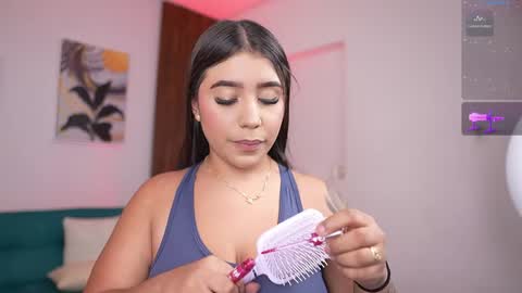 Sheyla Bakerr  online show from 05/11/26, 12:00