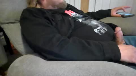 Snapshot of shifty885 chatting on 03/03/26, 01:01 shifty885 online show from 03/03/26, 01:01