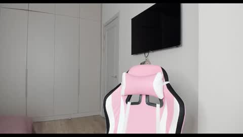 Shineel online show from 09/11/25, 08:25