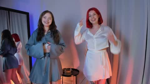 Snapshot of shiny_bell chatting on 01/21/25, 04:16 Bell 3 Next broadcast  online show from 01/21/25, 04:16