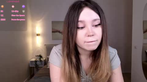 Snapshot of shiny_bell chatting on 04/21/26, 06:41 Bell 3 Next broadcast online show from 04/21/26, 06:41
