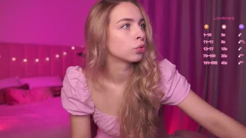 Julia online show from 10/07/25, 06:10