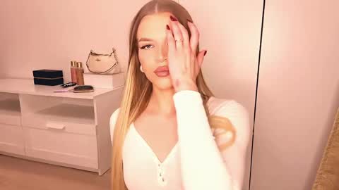 shirapung online show from 04/19/26, 06:10