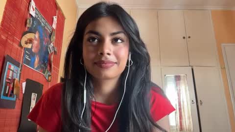Snapshot of shirleendurrah chatting on 04/06/26, 10:38 Karin online show from 04/06/26, 10:38