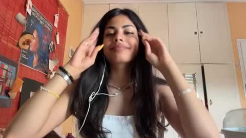 Snapshot of shirleendurrah chatting on 05/10/26, 09:36 Karin online show from 05/10/26, 09:36