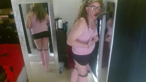 sarah online show from 03/24/26, 07:41