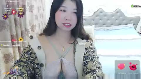 Shirleyni online show from 11/22/25, 09:19