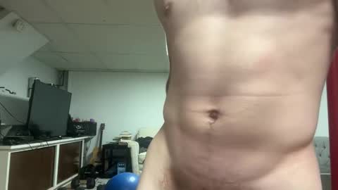 shirtlesshunk15 online show from 05/18/26, 04:51