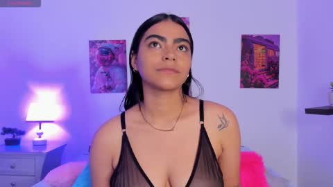 shizuka 11  online show from 11/21/25, 11:20