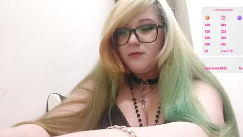 Snapshot of shondrapisani chatting on 06/19/26, 11:52 shondrapisani online show from 06/19/26, 11:52