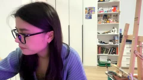 Snapshot of shontagrabowski chatting on 04/22/26, 12:18 Marie online show from 04/22/26, 12:18