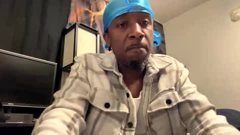 Short dog online show from 10/18/25, 08:37