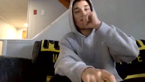 Snapshot of shortiesn40s chatting on 10/27/25, 03:16 shortiesn40s online show from 10/27/25, 03:16