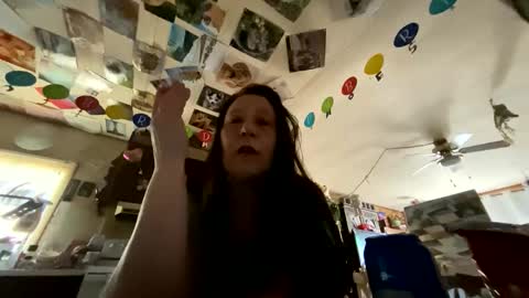 Snapshot of shorty920505 chatting on 06/01/26, 11:39 shorty920505 online show from 06/01/26, 11:39