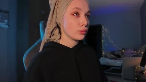 Snapshot of shorty_di chatting on 01/21/25, 06:22 Diana online show from 01/21/25, 06:22