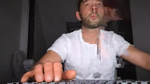 shouu516564 online show from 11/25/25, 12:43