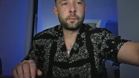 shouu516564 online show from 04/05/26, 07:33