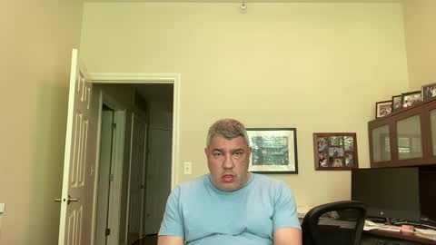 Snapshot of showmet chatting on 07/07/26, 07:40 Chicago Guy online show from 07/07/26, 07:40