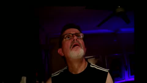 shrewtamer online show from 10/23/25, 04:34