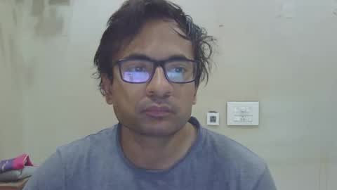 Snapshot of shubhamkhandelwal123 chatting on 12/20/25, 06:04 shubhamkhandelwal123 online show from 12/20/25, 06:04