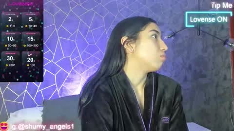 Snapshot of shumy_angels chatting on 10/15/25, 06:08 ZUMY ANGELS online show from 10/15/25, 06:08