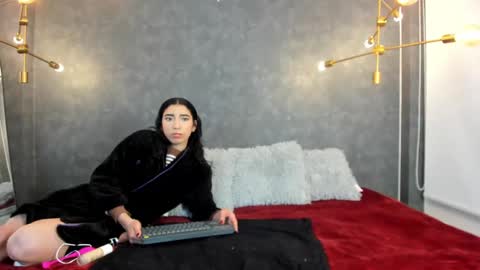 Snapshot of shumy_angels chatting on 10/25/25, 06:10 ZUMY ANGELS online show from 10/25/25, 06:10